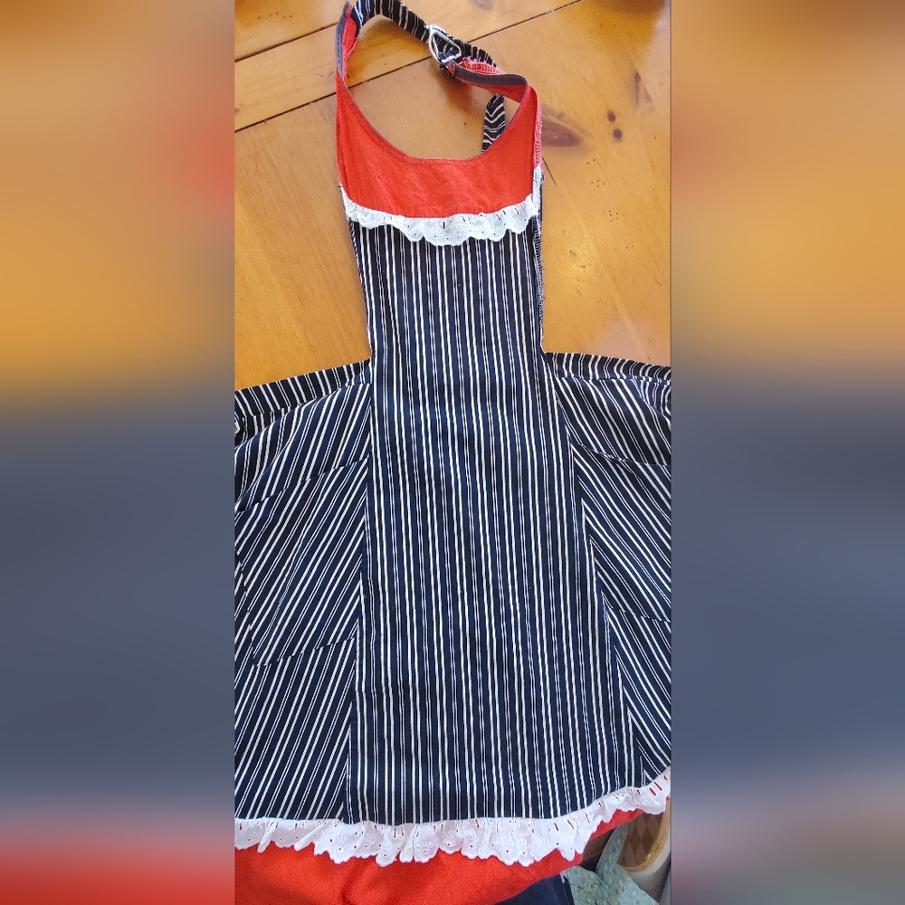 🍎Vintage🍎German Apron - Picture 4 of 8